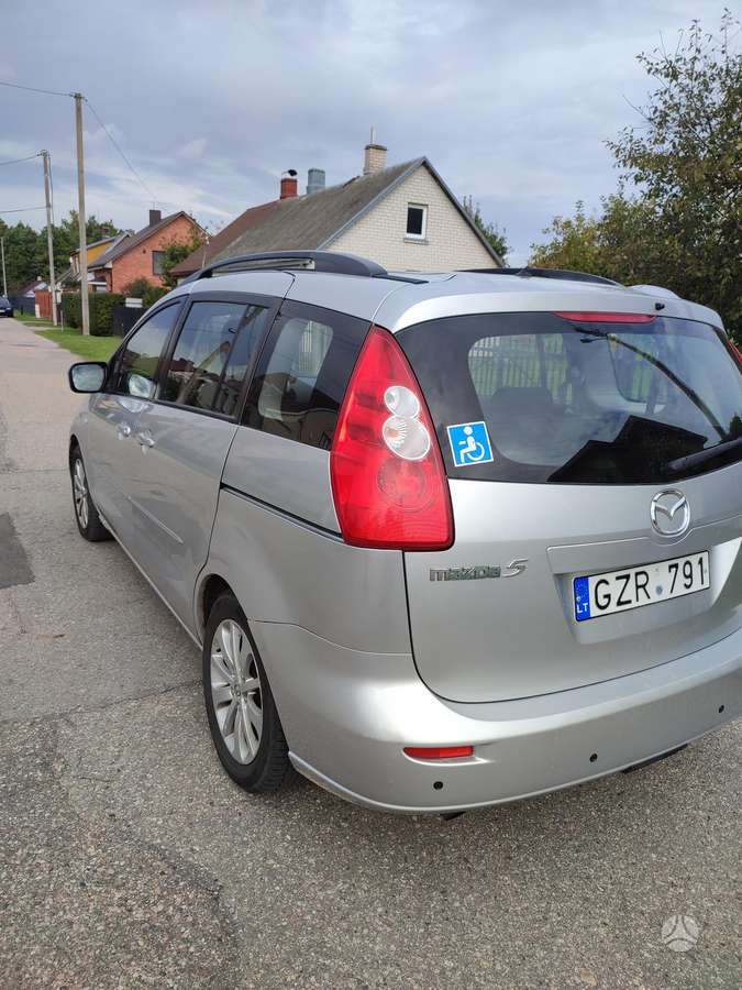Mazda 5 - 5