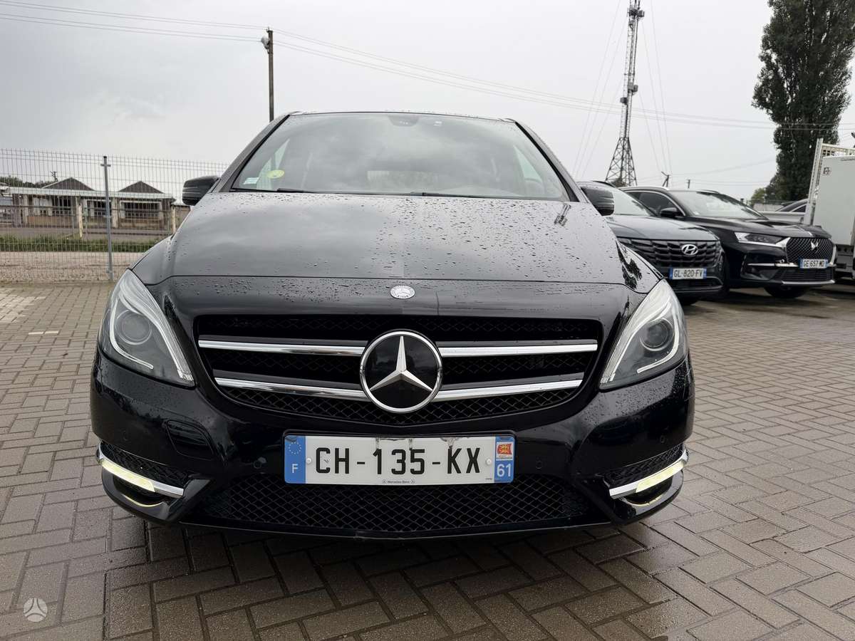 Mercedes-Benz B200 - 2