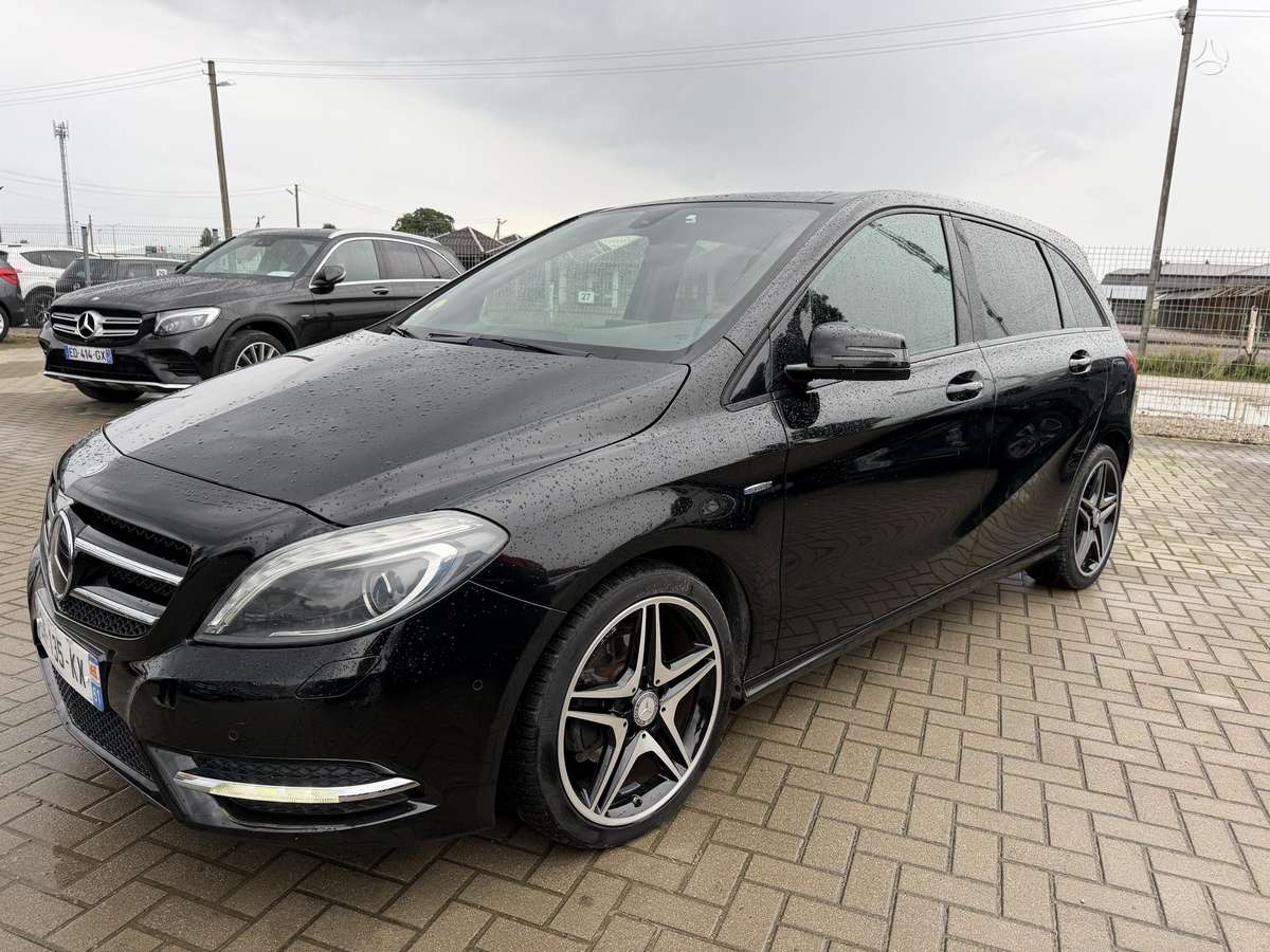 Mercedes-Benz B200 - 4