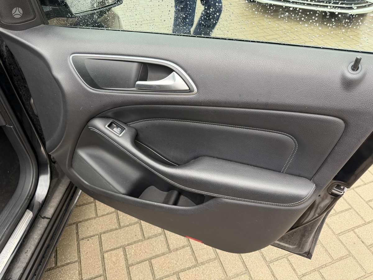 Mercedes-Benz B200 - 7