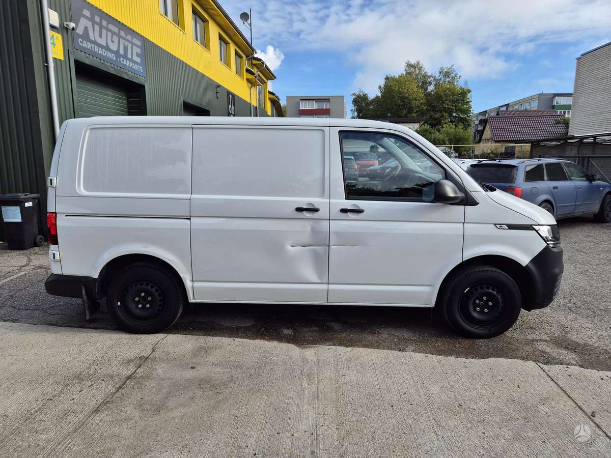 Volkswagen Transporter - 4