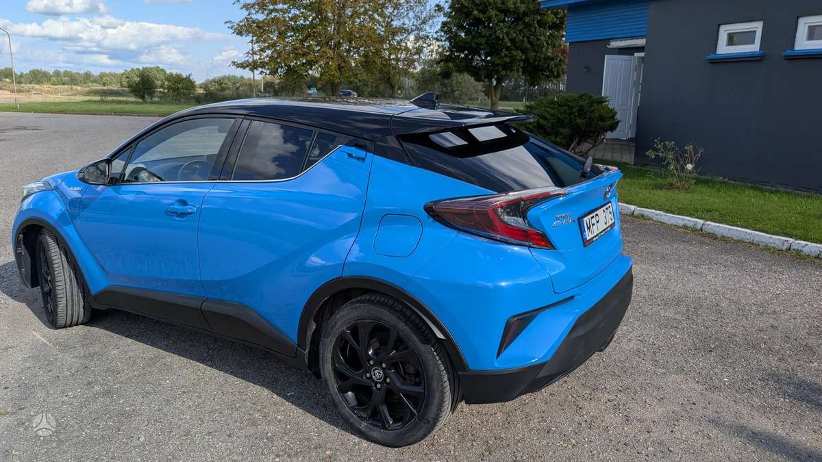 Toyota C-HR - 4