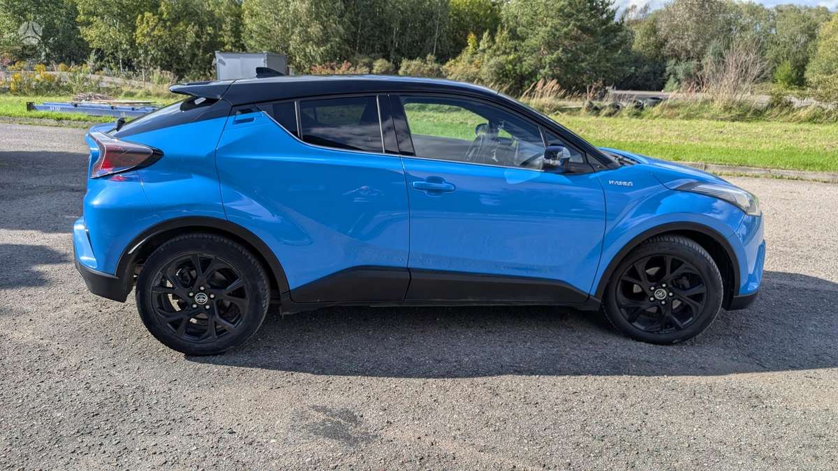 Toyota C-HR - 9