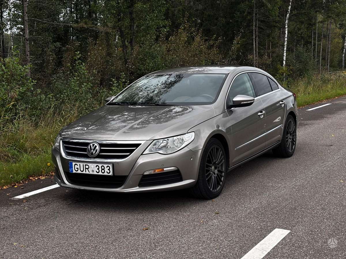 Volkswagen Passat CC - 1