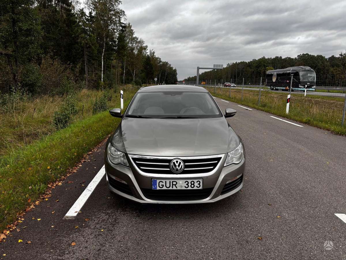 Volkswagen Passat CC - 2