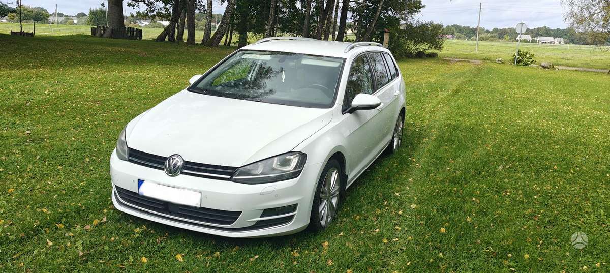 Volkswagen Golf - 1