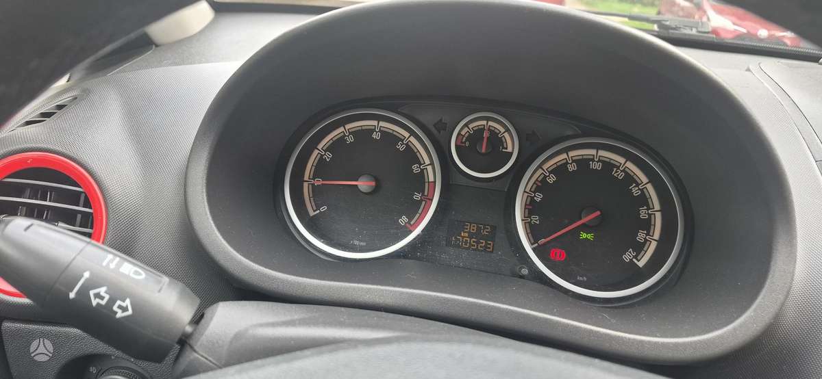 Opel Corsa - 10