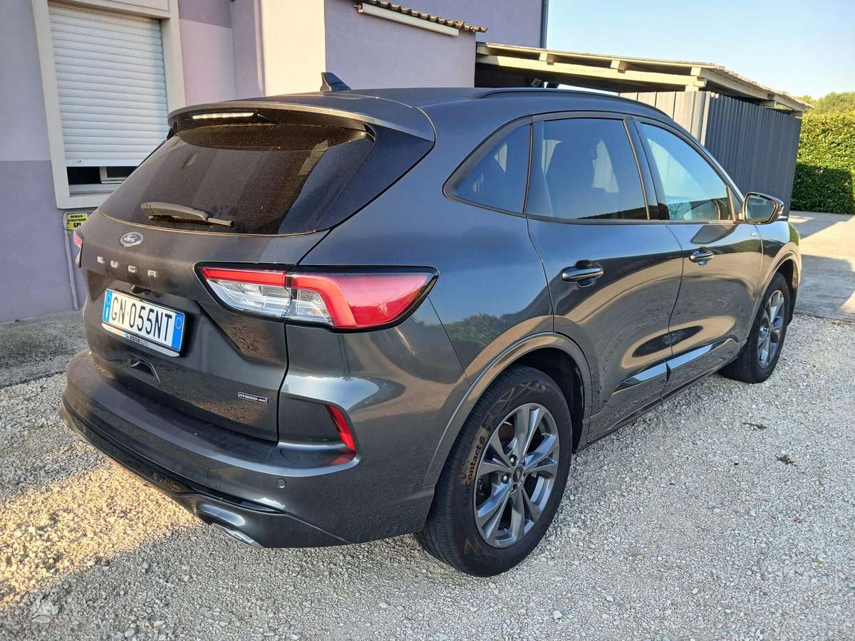 Ford Kuga - 3
