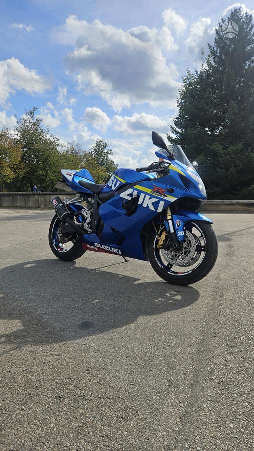 Suzuki GSX-R 750cc, superbikes