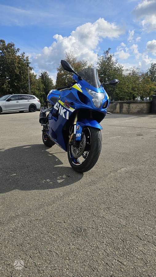 Suzuki GSX-R 750cc, superbikes