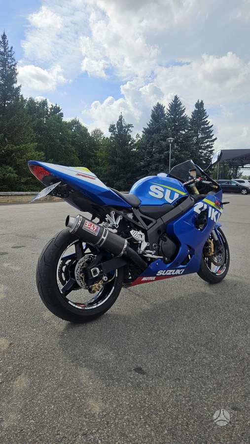 Suzuki GSX-R 750cc, superbikes