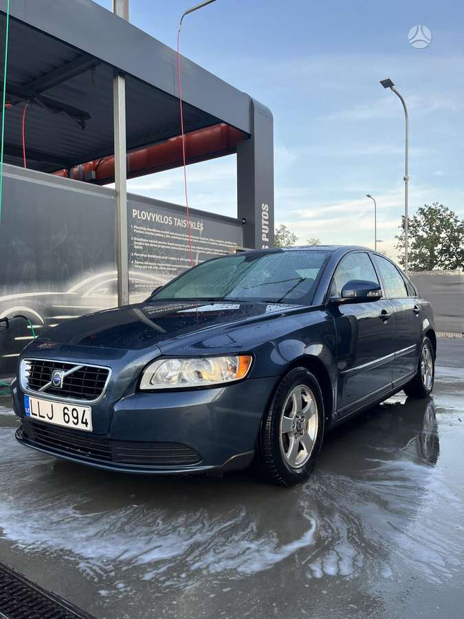 Volvo S40 - 1