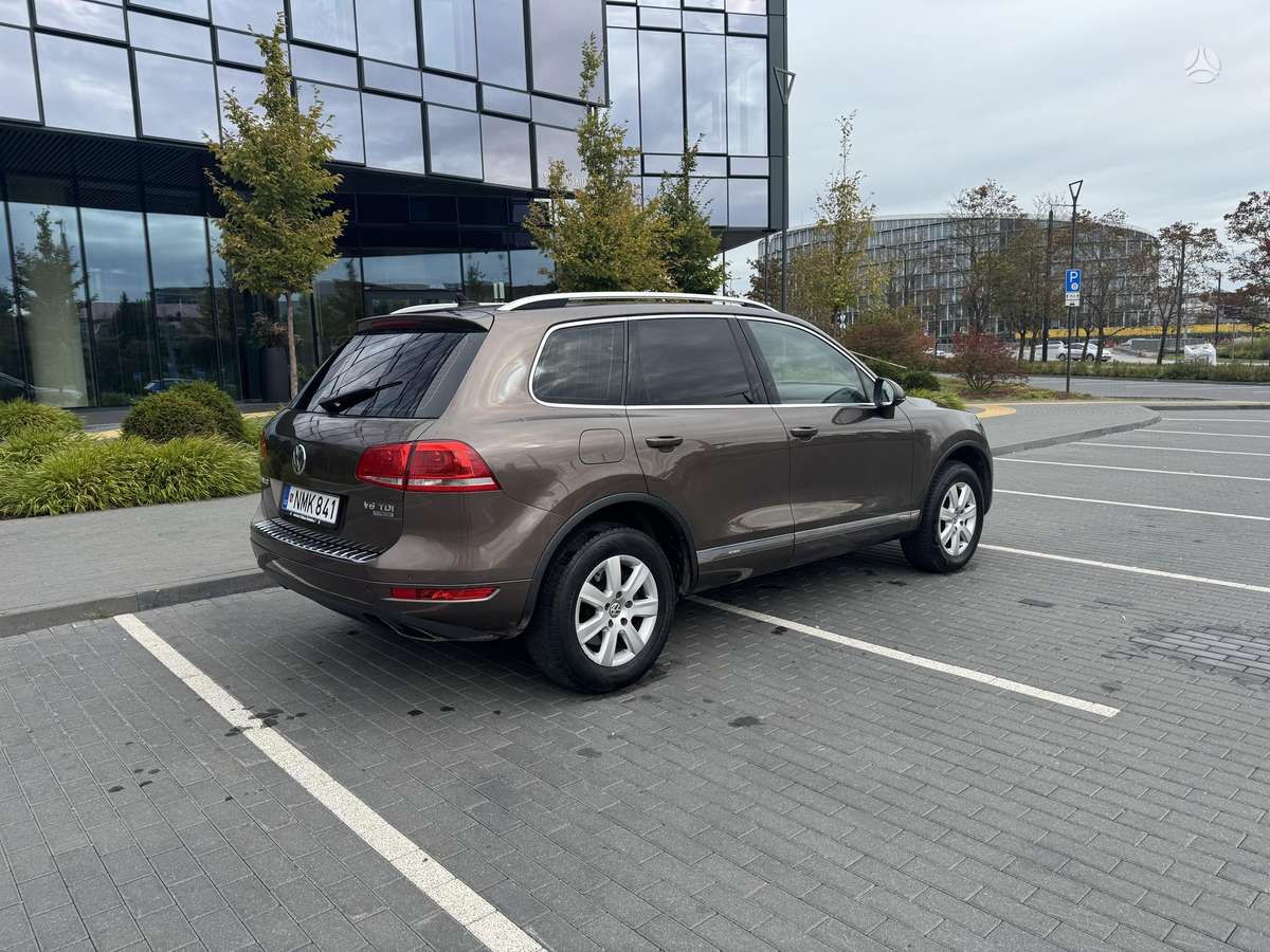 Volkswagen Touareg - 5