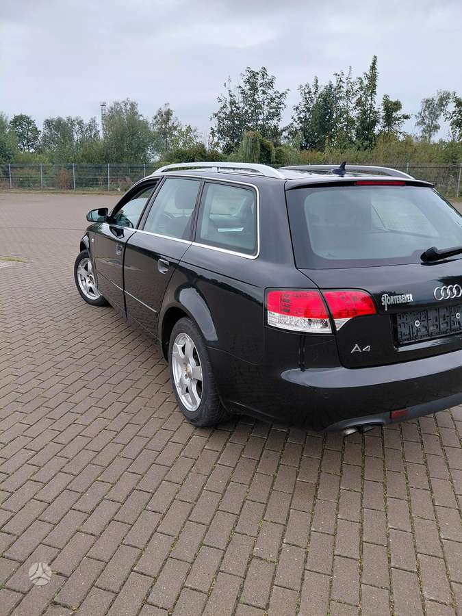Audi A4 - 4
