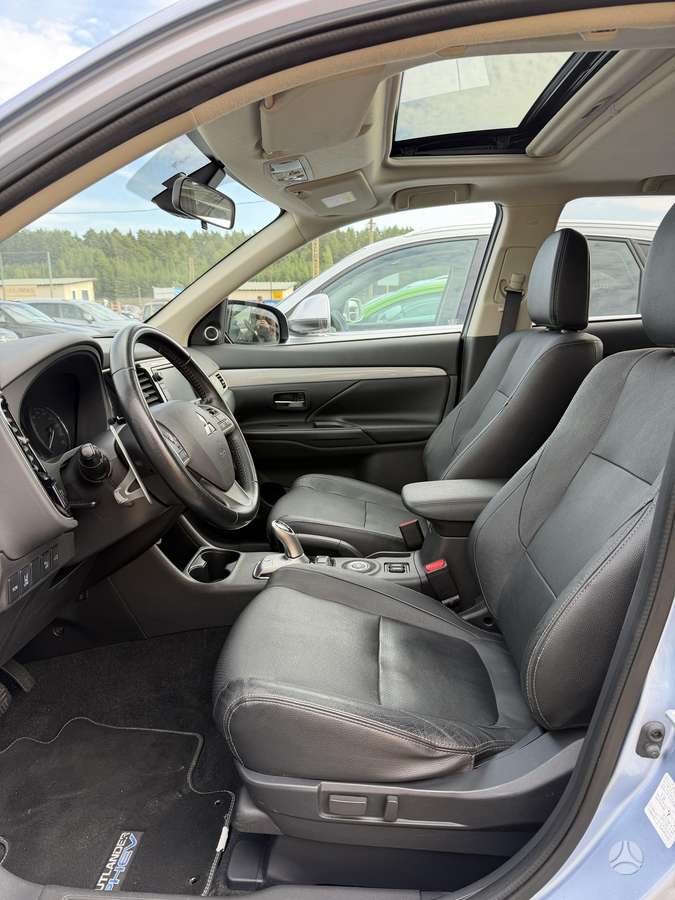 Mitsubishi Outlander - 9