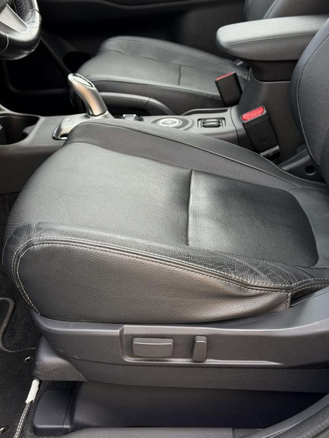 Mitsubishi Outlander - 11