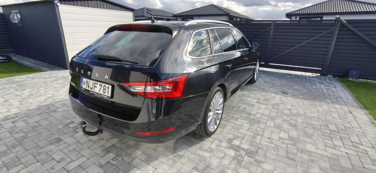 Škoda Superb - 8