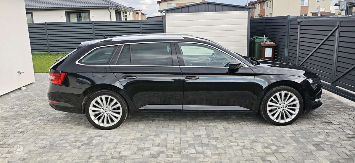 Škoda Superb - 10