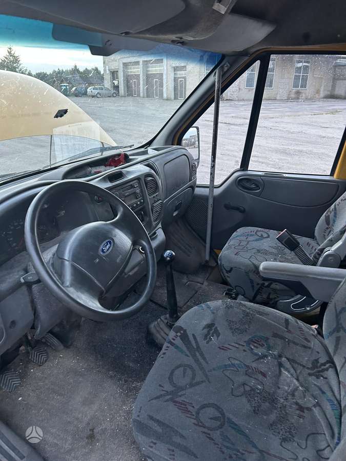 Ford Transit - 5