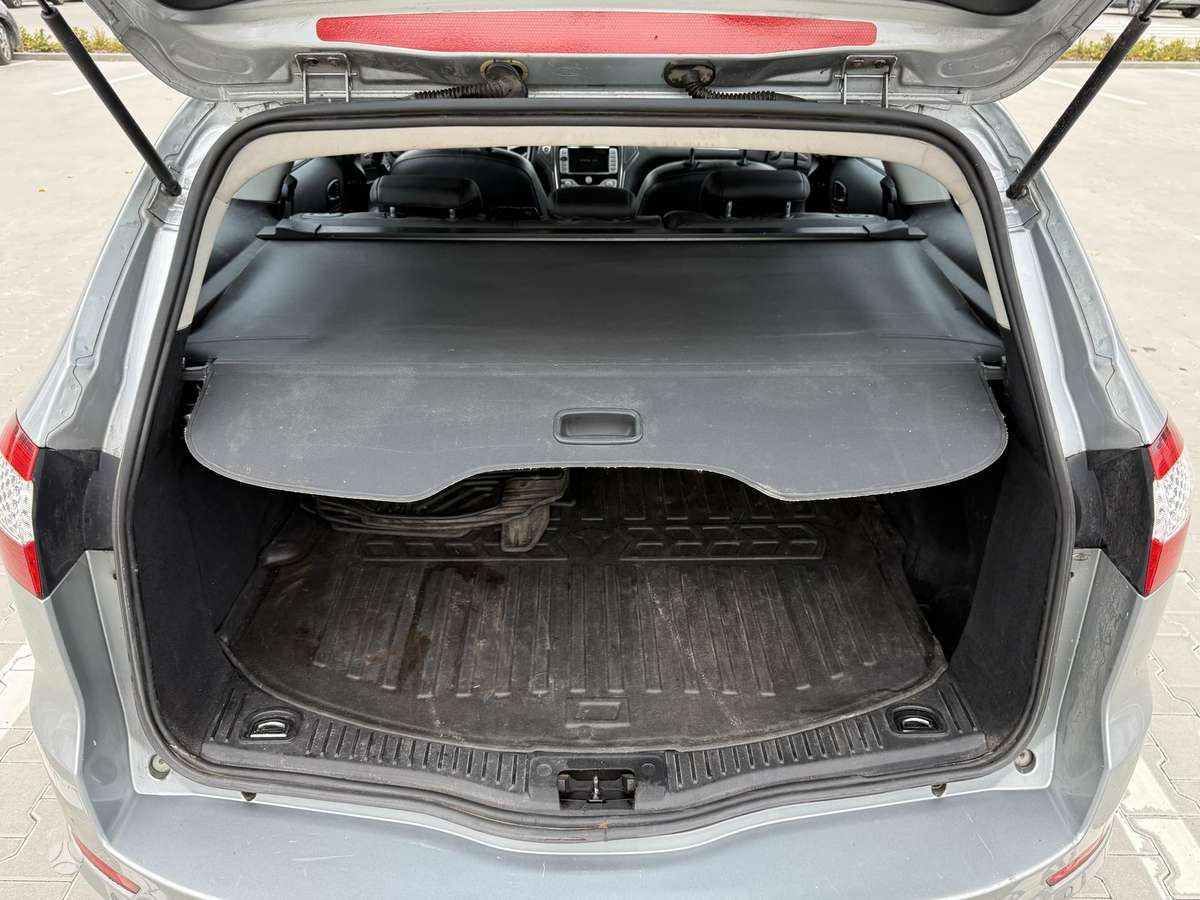 Ford Mondeo - 8