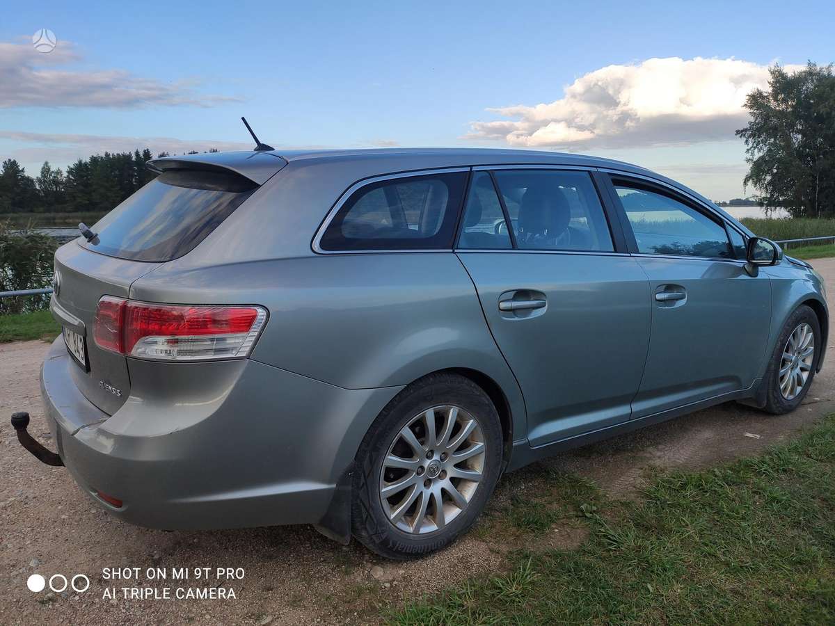 Toyota Avensis - 6