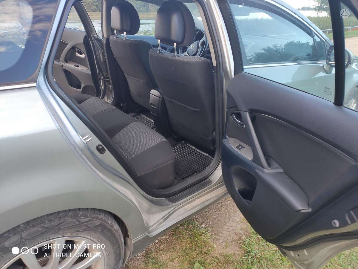 Toyota Avensis - 7