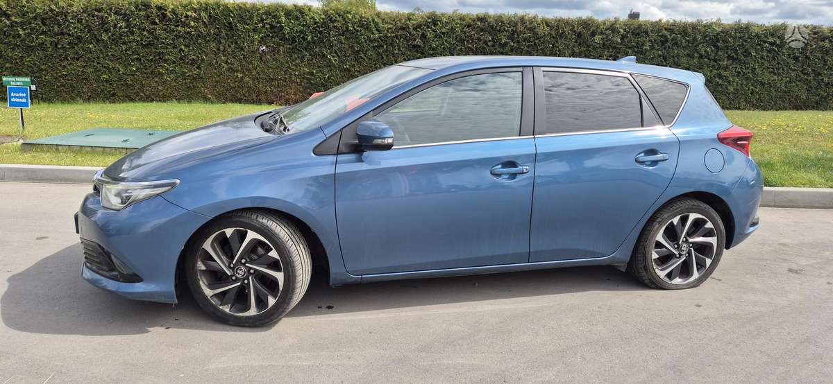 Toyota Auris - 3