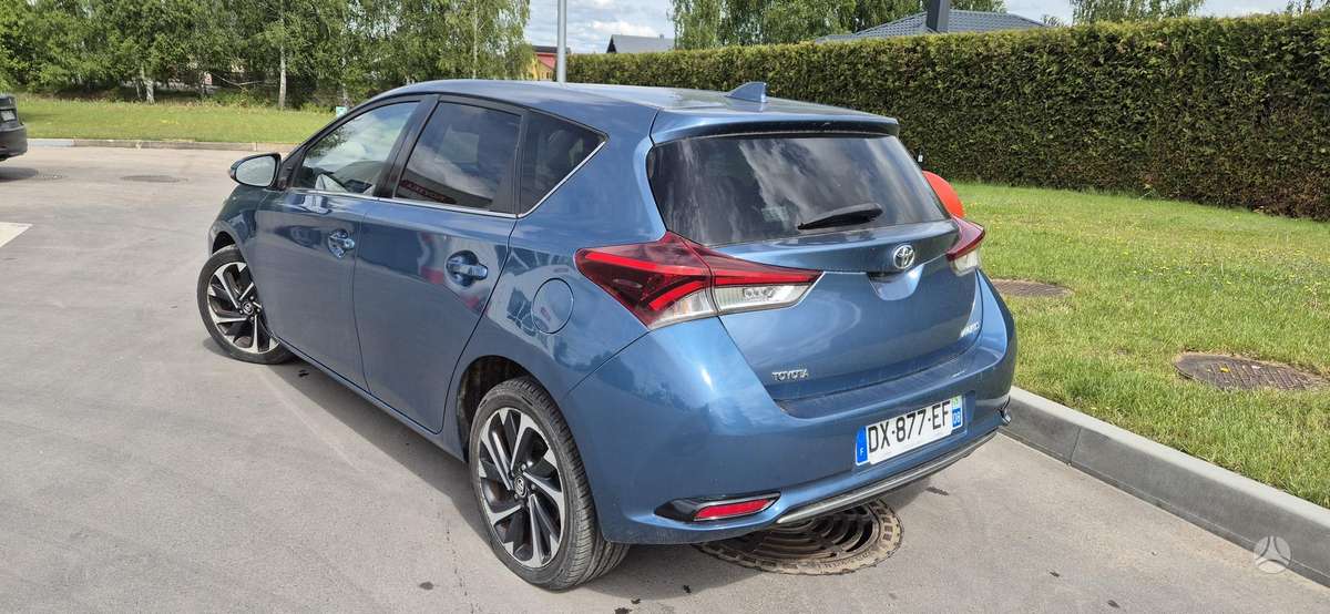 Toyota Auris - 5
