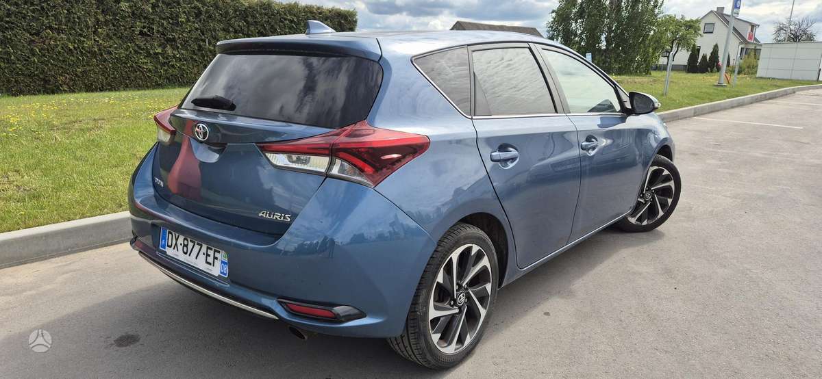 Toyota Auris - 10