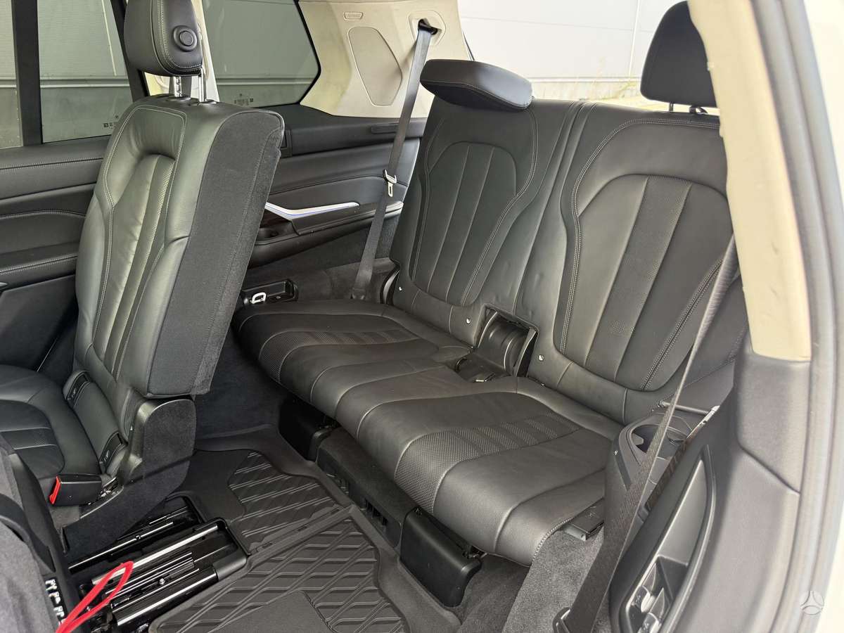 BMW X7 - 6