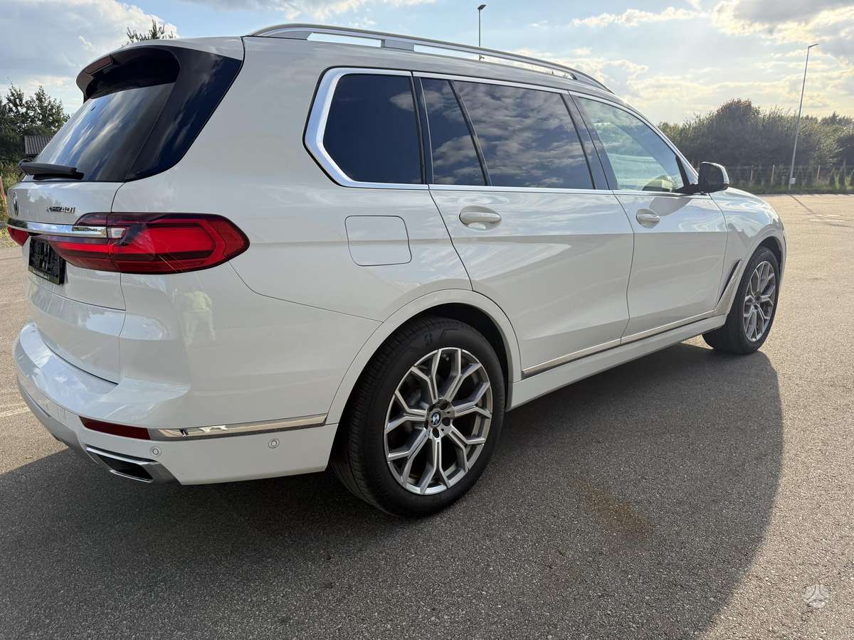 BMW X7 - 12