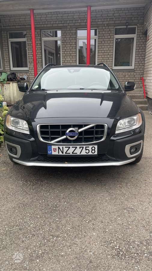 Volvo XC70 - 1