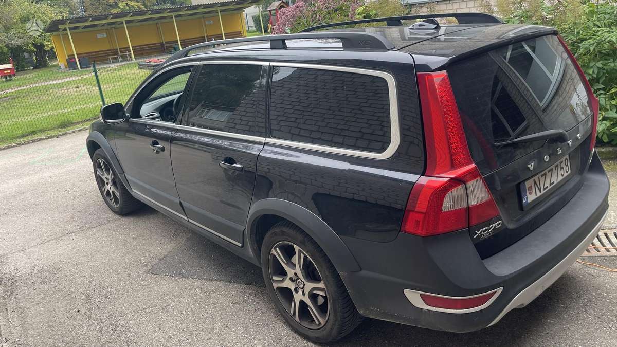 Volvo XC70 - 5
