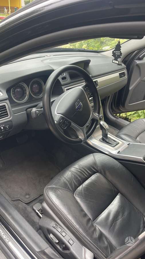 Volvo XC70 - 9