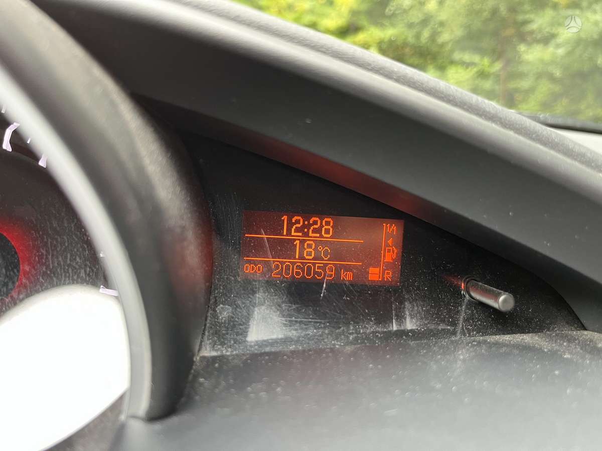 Toyota Verso - 12