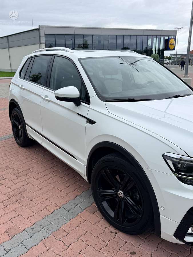 Volkswagen Tiguan - 5
