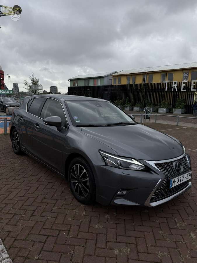 Lexus CT 200h - 2