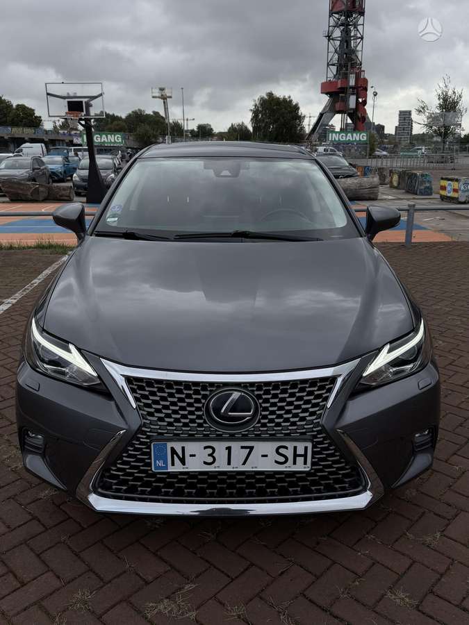 Lexus CT 200h - 3