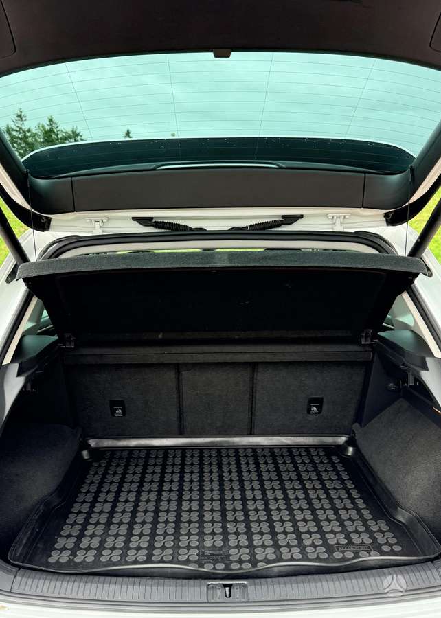 Volkswagen Tiguan - 8