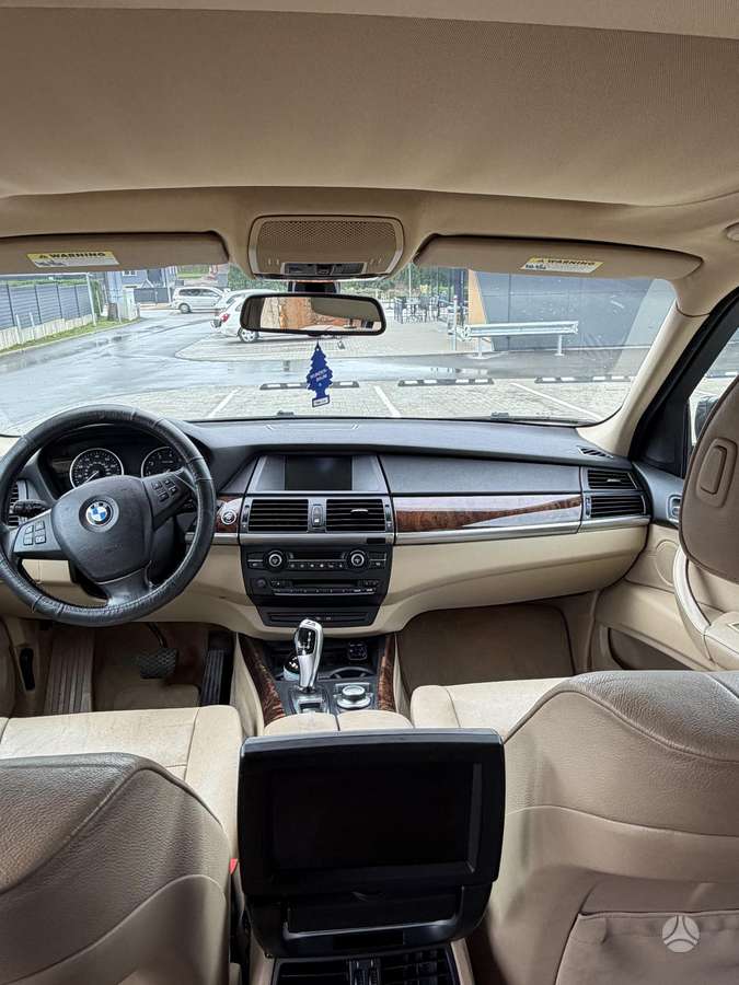 BMW X5 - 11
