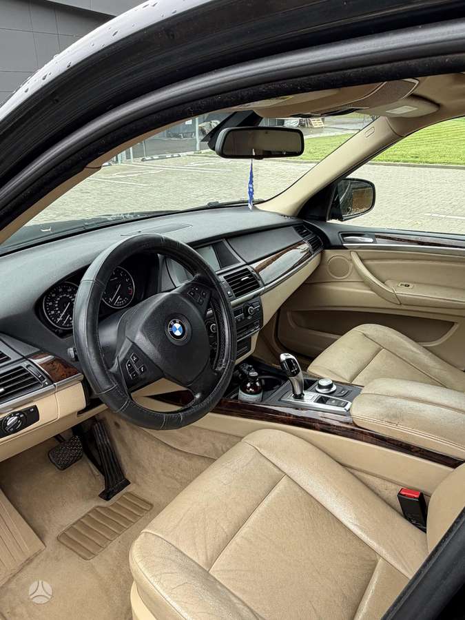 BMW X5 - 12