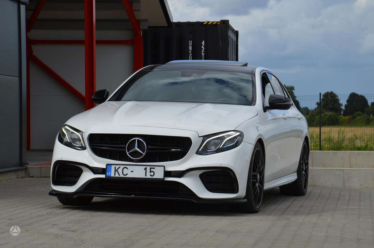 Mercedes-Benz E350 - 3