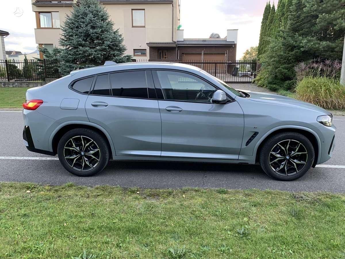 BMW X4 - 4