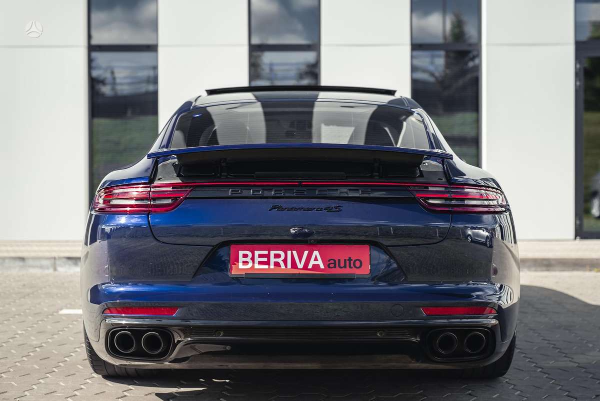 Porsche Panamera - 9