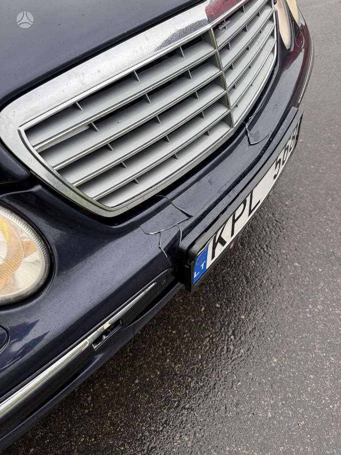Mercedes-Benz E220 - 9