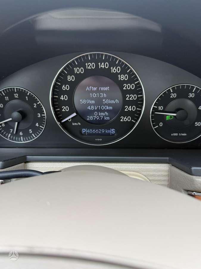 Mercedes-Benz E220 - 7