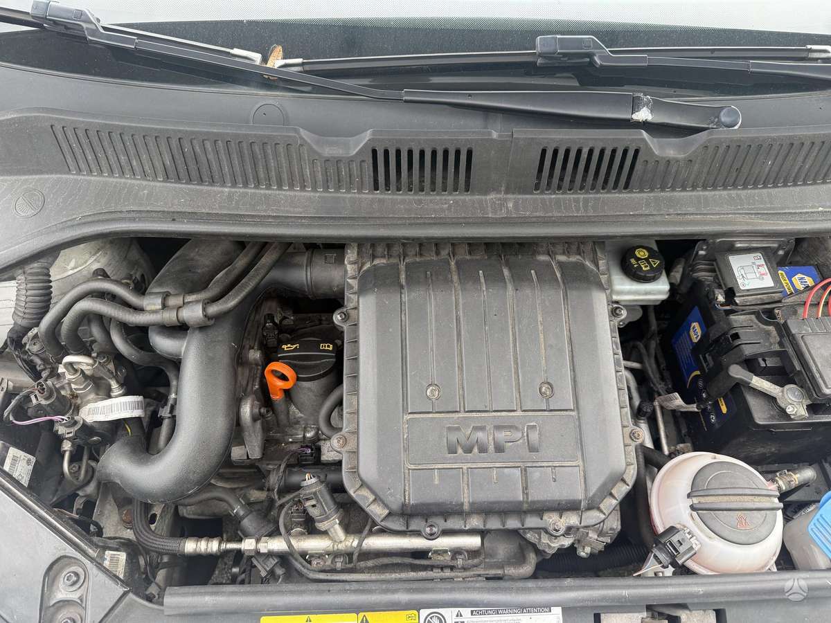 Volkswagen Up - 10