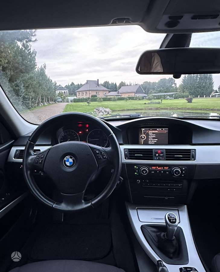 BMW 318, 2.0 l., wagon