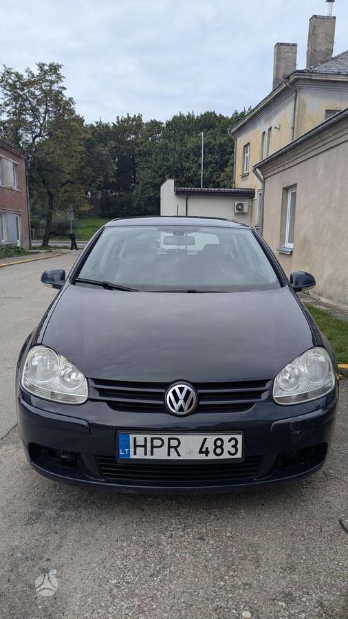 Volkswagen Golf - 2