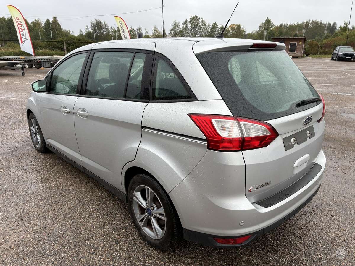 Ford Grand C-MAX - 3